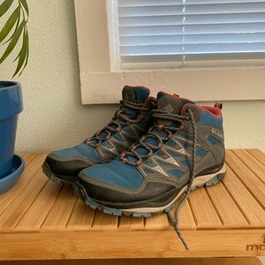 Columbia hiking boots (waterproof)